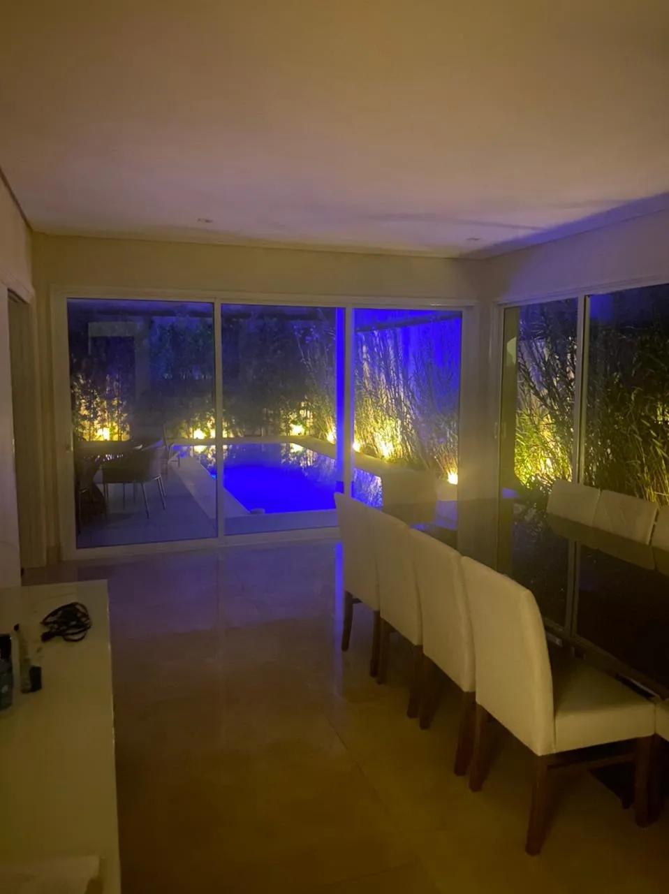 Imagem Casa em condomínio à venda no Alphaville 11 com 4 suítes.