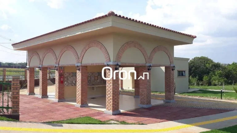 Imagem Sobrado à venda, 250 m² por R$ 2.500.000,00 - Vila Atalaia - Goiânia/GO