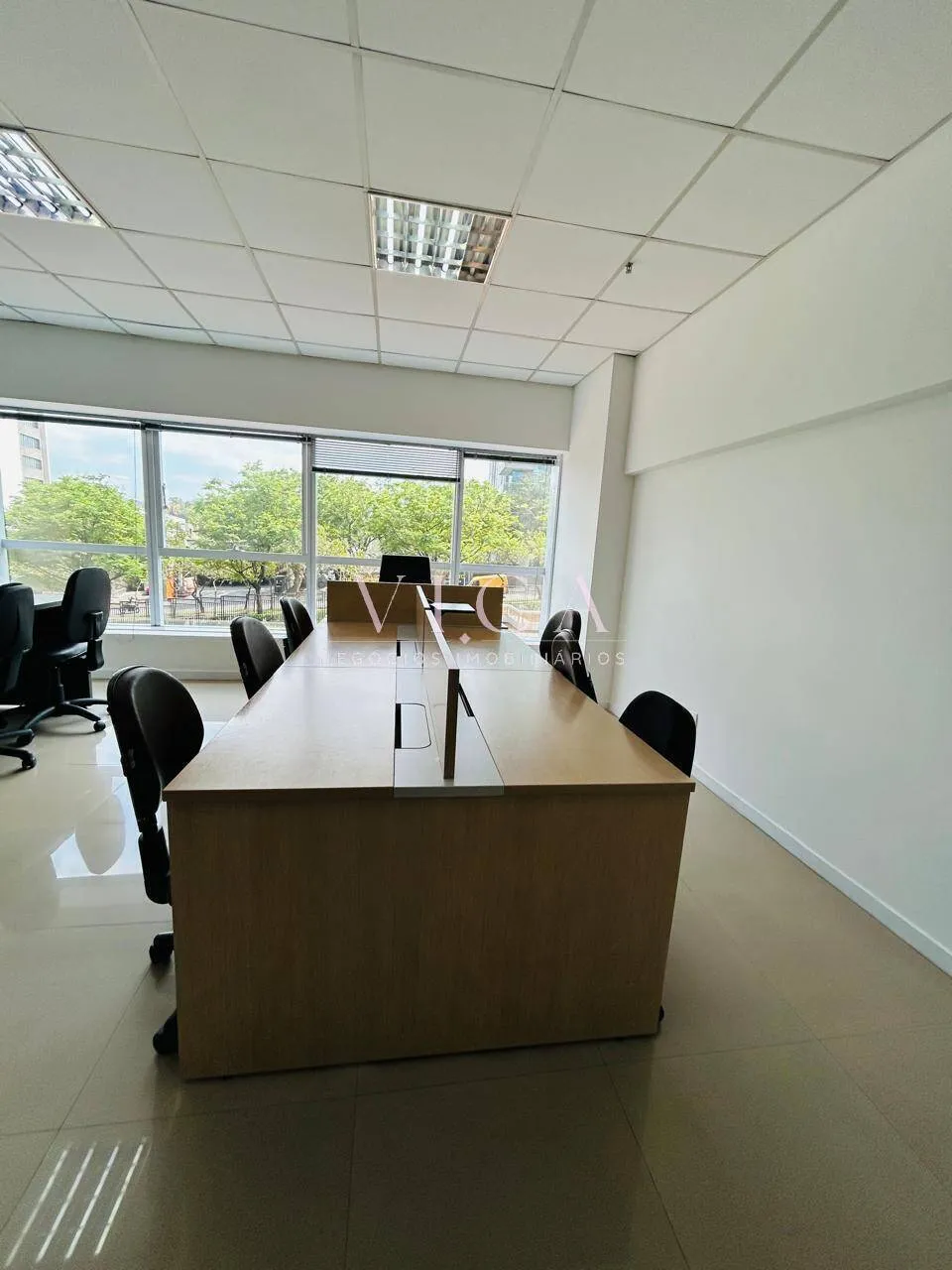 Imagem Sala mobiliada 42 m2 a venda por R$ 350.000,01 - Alphaville/SP