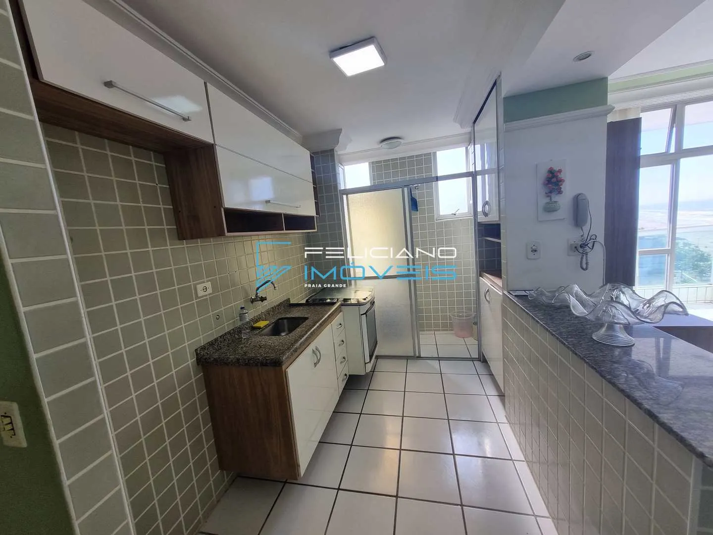 Imagem Apartamento com 2 quartos, Caiçara, Praia Grande - R$ 467 mil, Cod: 5971