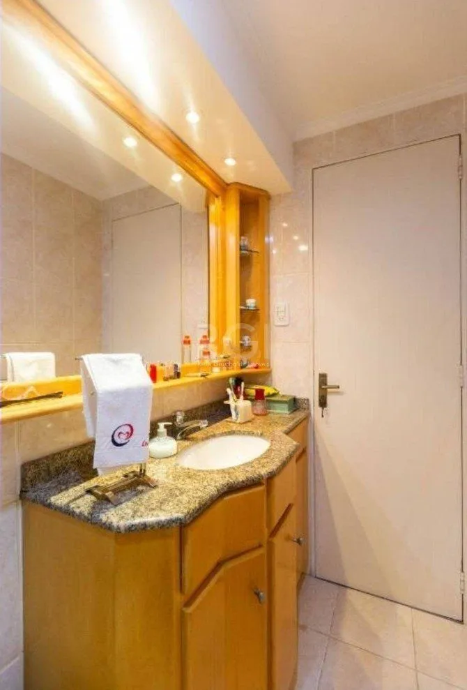 Imagem Apartamento na Cidade Baixa de 1 dormitório e vaga