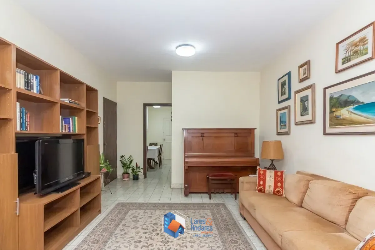 Imagem Sobrado para venda em Vila Cordeiro com 4 quartos, sendo 1 suíte, 160m²