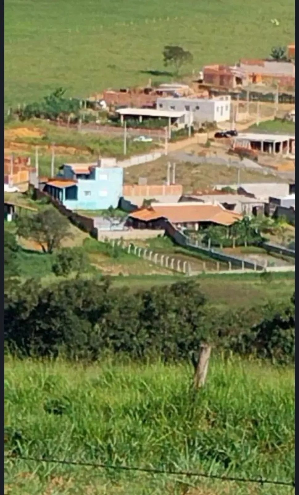 Imagem Oportunidade: Chácara com Piscina, Campo, Tanque e Casa Ampla