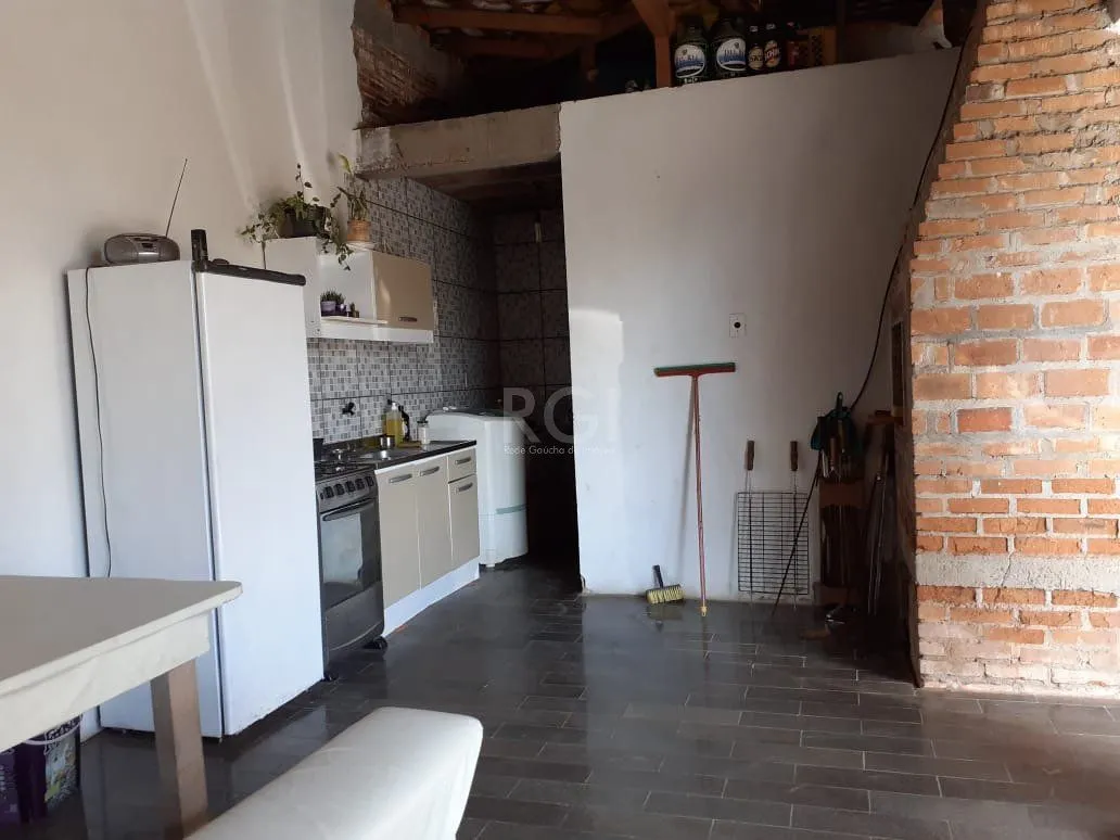 Imagem Casa para Venda - 170m², 3 dormitórios, sendo 1 suites, 2 vagas - Feitoria