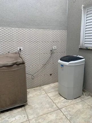Imagem Sobrado Maravilhoso 125 m² 3 Andares com 3 Dormitorios 1 Suíte