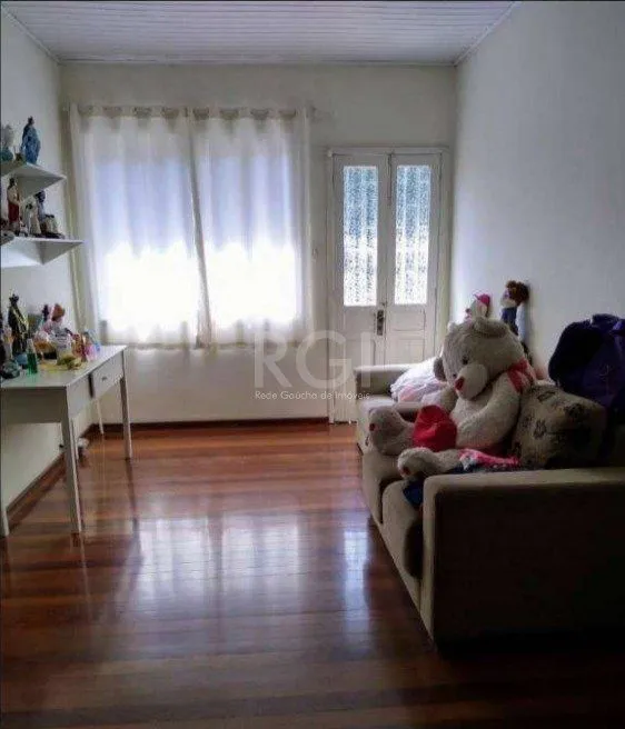 Imagem CASA EM 2 TERRENOS NO BAIRRO MEDIANEIRA