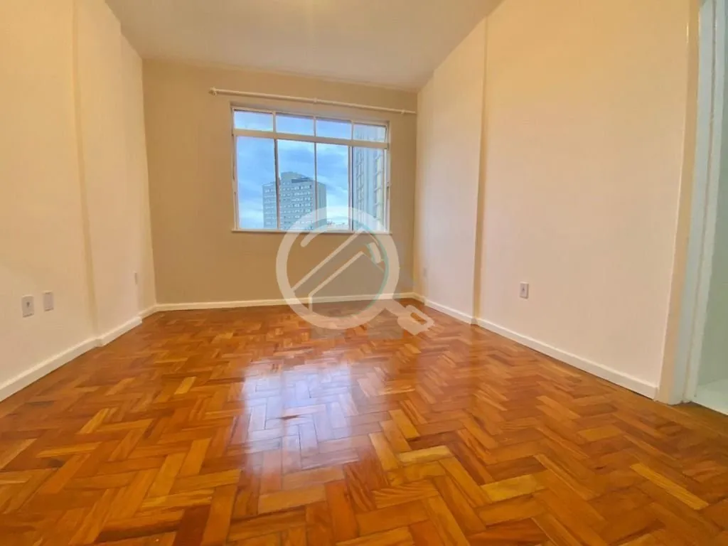 Imagem Apartamento de um dormitório em frente a Santa Casa. Excelente localização, com vista incrível e...