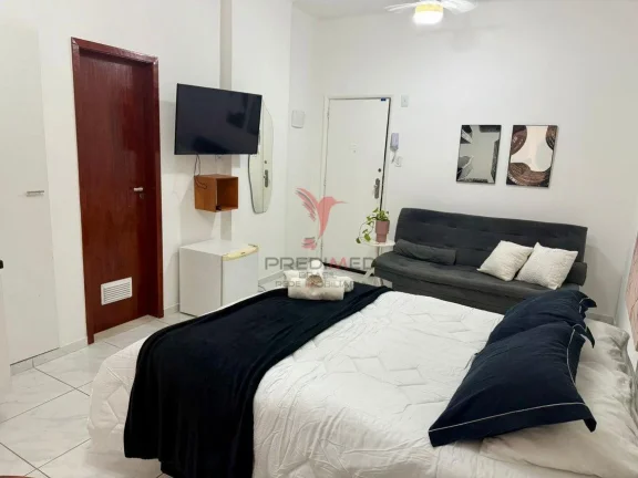 Imagem Aluga-se, Studio mobiliado em Copacabana Quadra da praia