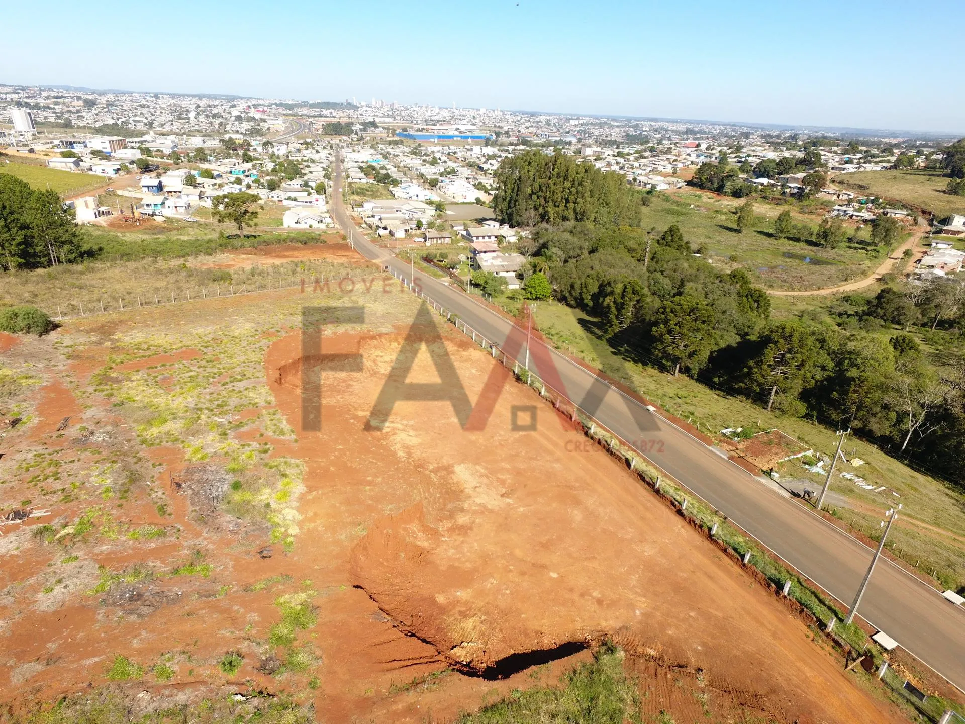 Imagem Terreno Comercial na entrada do Bairru das Cerejeiras