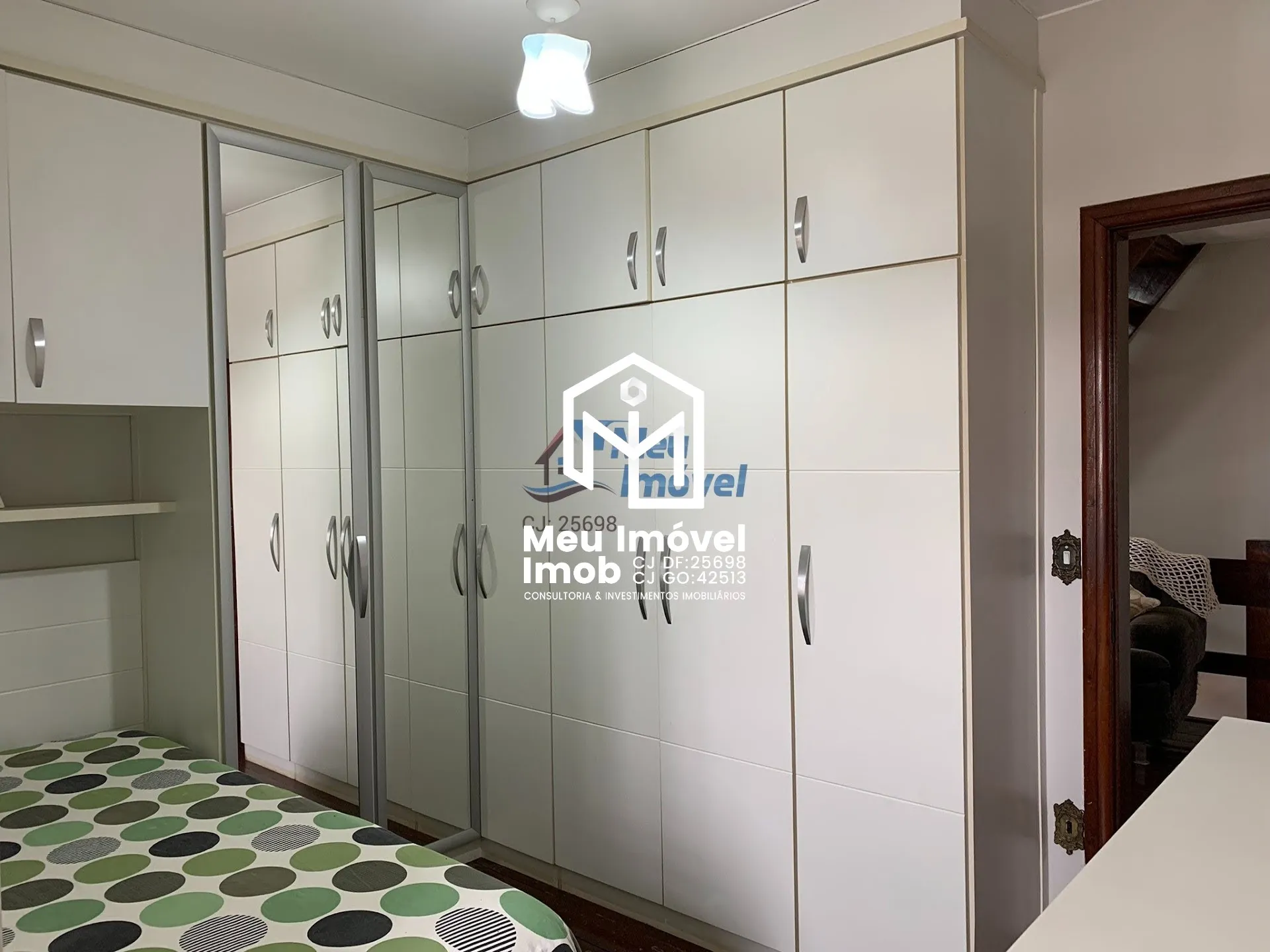 Imagem Casa Sobrado 5 Quartos 5 Suítes 2 Vagas 400m² Reformado