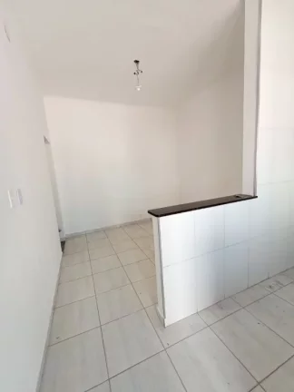 Imagem Oportunidade única! Casa com 2 quartos, totalmente reformada, em bairro nobre, perto de tudo que você precisa. Não perca essa chance! á venda na Imobiliaria Consulte Imoveis.