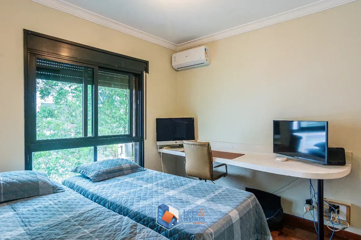 Imagem Cobertura para venda em Vila Suzana com 4 quartos, sendo 2 suítes, 429m²
