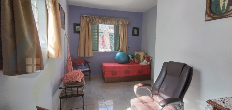 Imagem Casa de 2 dormitórios sendo 1 suíte, 3 banheiros, 2 vagas, com 131m² em Taboão, São Bernardo do Campo