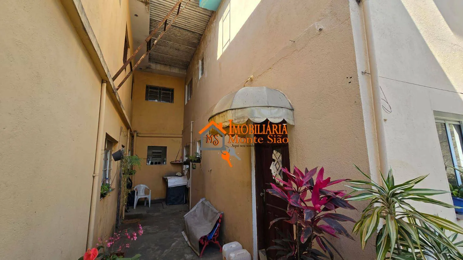 Imagem Sobrado com 5 dormitórios à venda, 250 m² por R$ 600.000,00 - Jardim Adriana - Guarulhos/SP