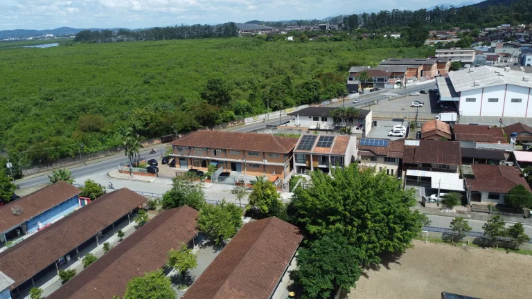 Imagem Casa , Sobrado Geminado em Joinville/SC, bairro Espinheiros