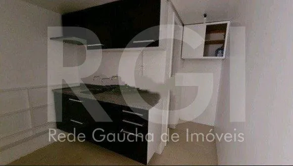 Imagem Loja para Venda - 180m², 0 dormitórios, 1 vaga - Menino Deus
