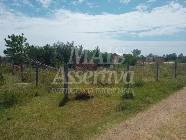 Foto do imóvel Terreno de esquina para venda, Balneario Bom Jesus, Arroio do Sal
