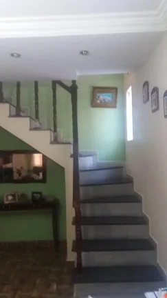 Imagem Sobrado com 3 Quartos à Venda, 239 m² em Jardim Santa Cecília - Guarulhos