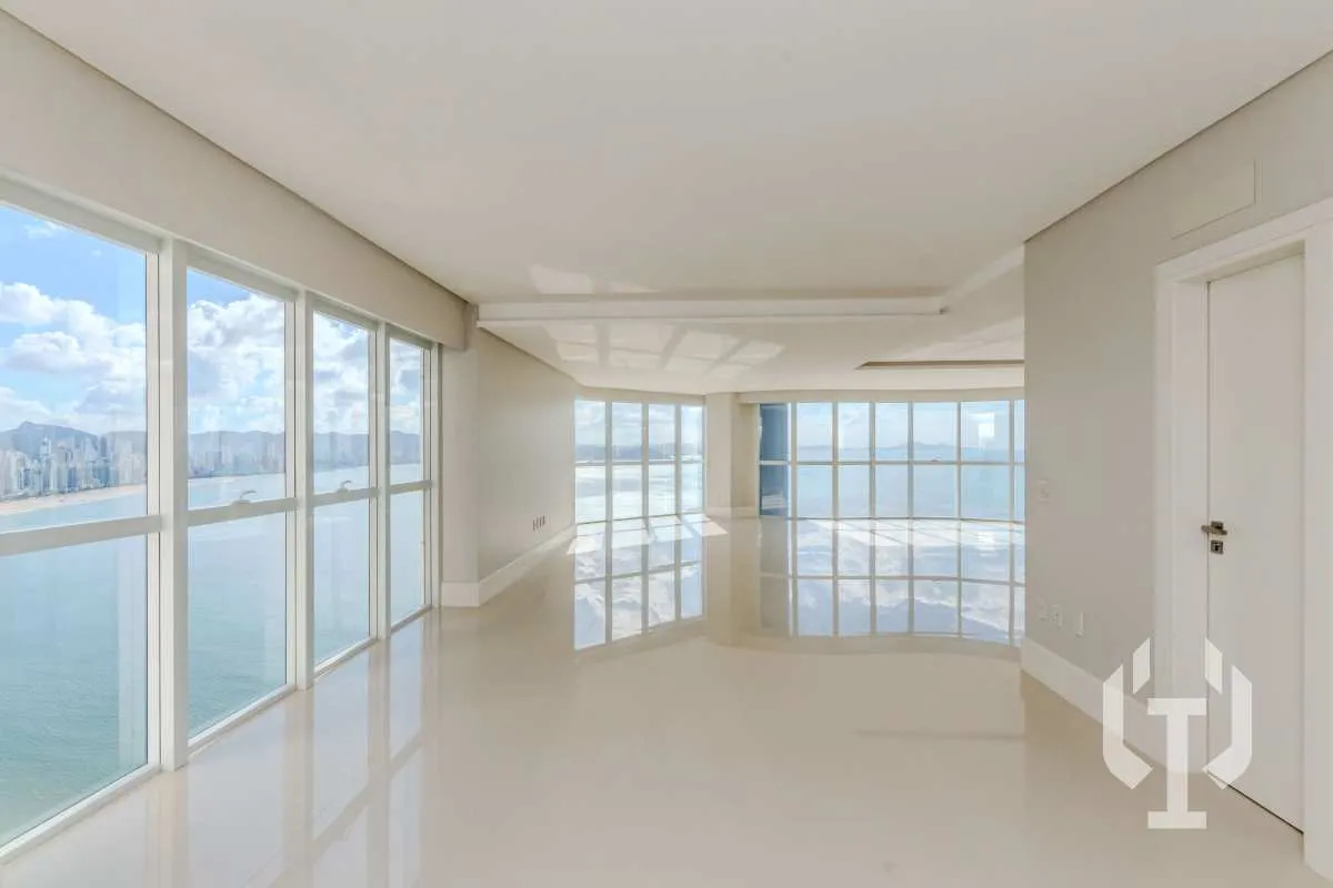Imagem Apartamento à venda em Balneário Camboriú, Barra Sul, com 4 quartos, 237m2