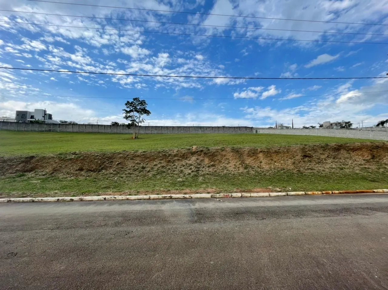 Imagem Terreno à venda 2070M², Chácaras Cataguá, Taubaté - SP | Condomínio Sao Felix do Cataguá