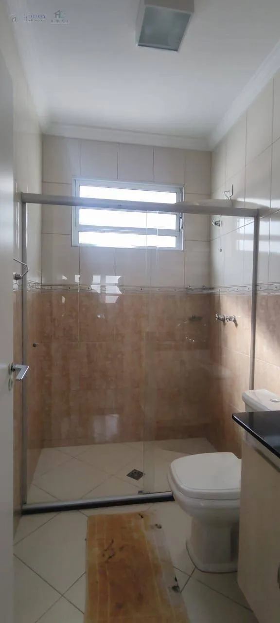 Imagem Conforto e lazer completos: casa com espaço gourmet, jacuzzi e 4 vagas
