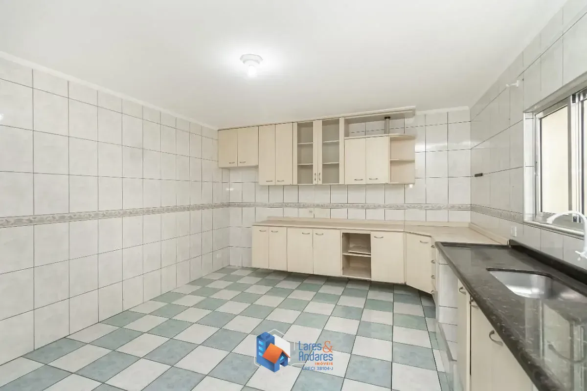 Imagem Casa para venda em Jardim das Rosas (Zona Norte) com 2 quartos, sendo 1 suíte, 240m²