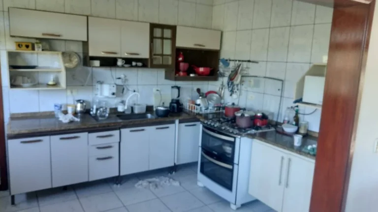 Imagem Casa no Condominio Arujá Country Club com 3 Suítes