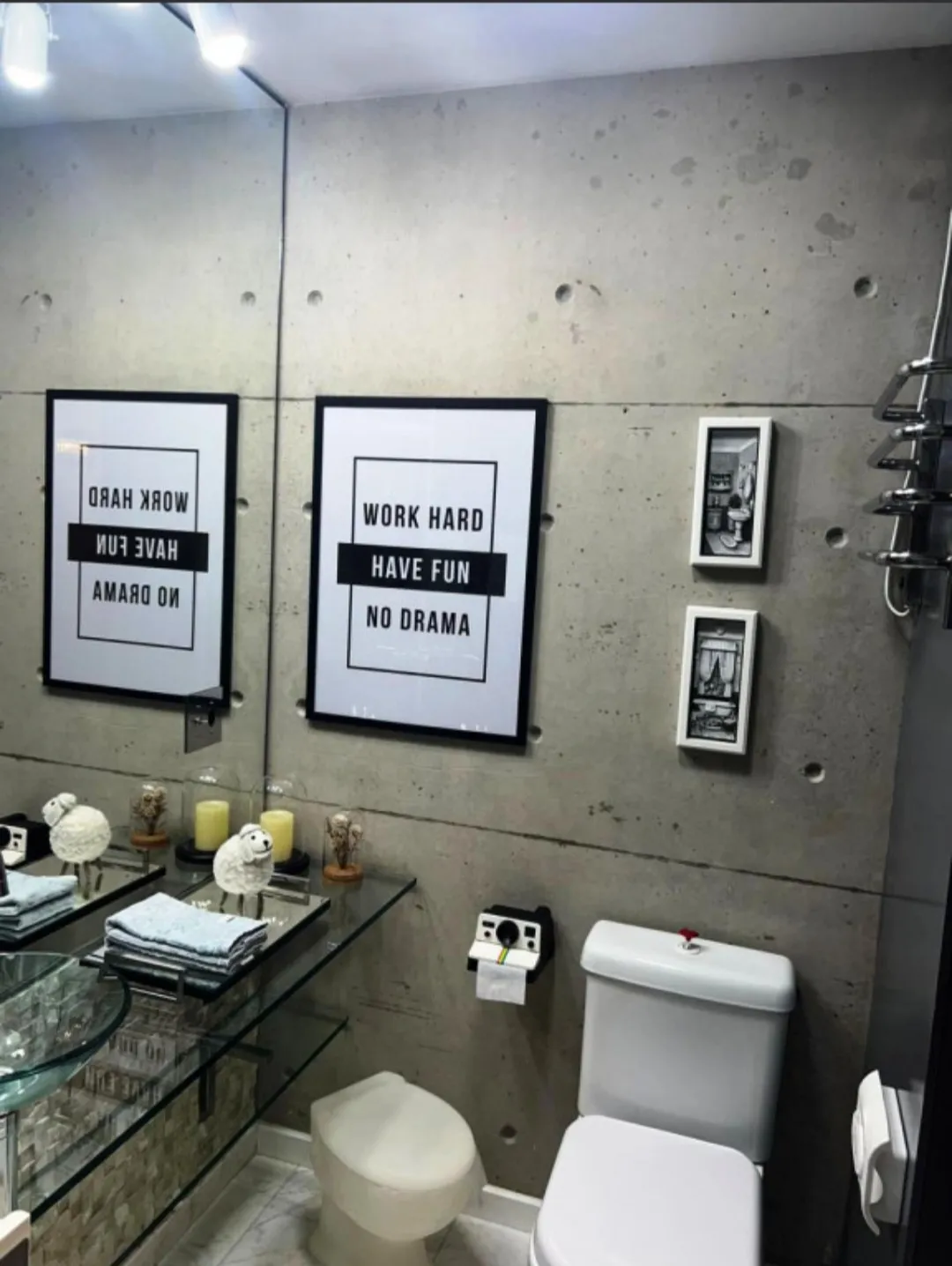 Imagem VENDO LINDO APARTAMENTO NO CONDOMÍNIO MAX HAUS!