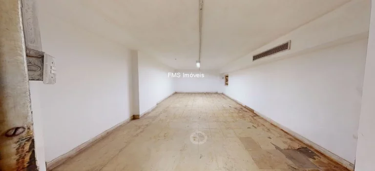 Imagem Loja com 769m2 para locação no RJ