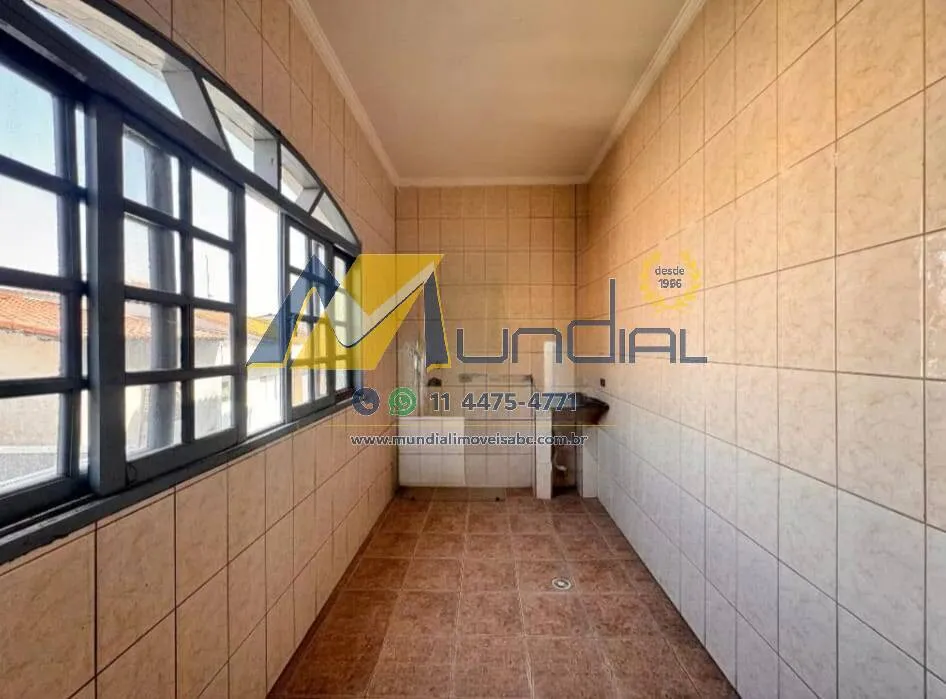 Imagem Casa para Alugar com 64m², 2 dormitórios, 1 sala e 1 vaga!!!