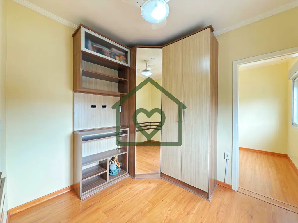 Imagem Ótimo apartamento reformado muito bem distribuído e com ventilação cruzada, proporcionando ambie...
