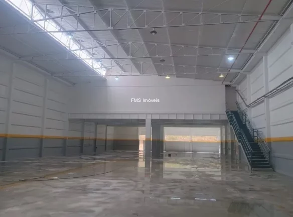 Imagem Galpão com 2200m2 em Alphaville.