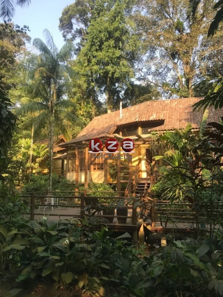Foto do imóvel PORTEIRA FECHADA! Casa à venda em São Sebastião-SP, Praia do Sertão Camburi, 3 suítes, 3 salas, 5 banheiros, 7 vagas de garagem, 514m².
