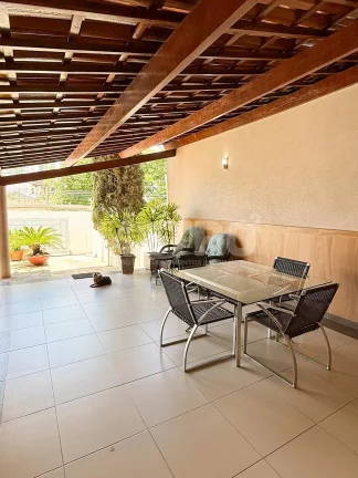 Imagem Casa à venda, bairro Country Club, 3 quartos, piscina, JUAZEIRO - BA