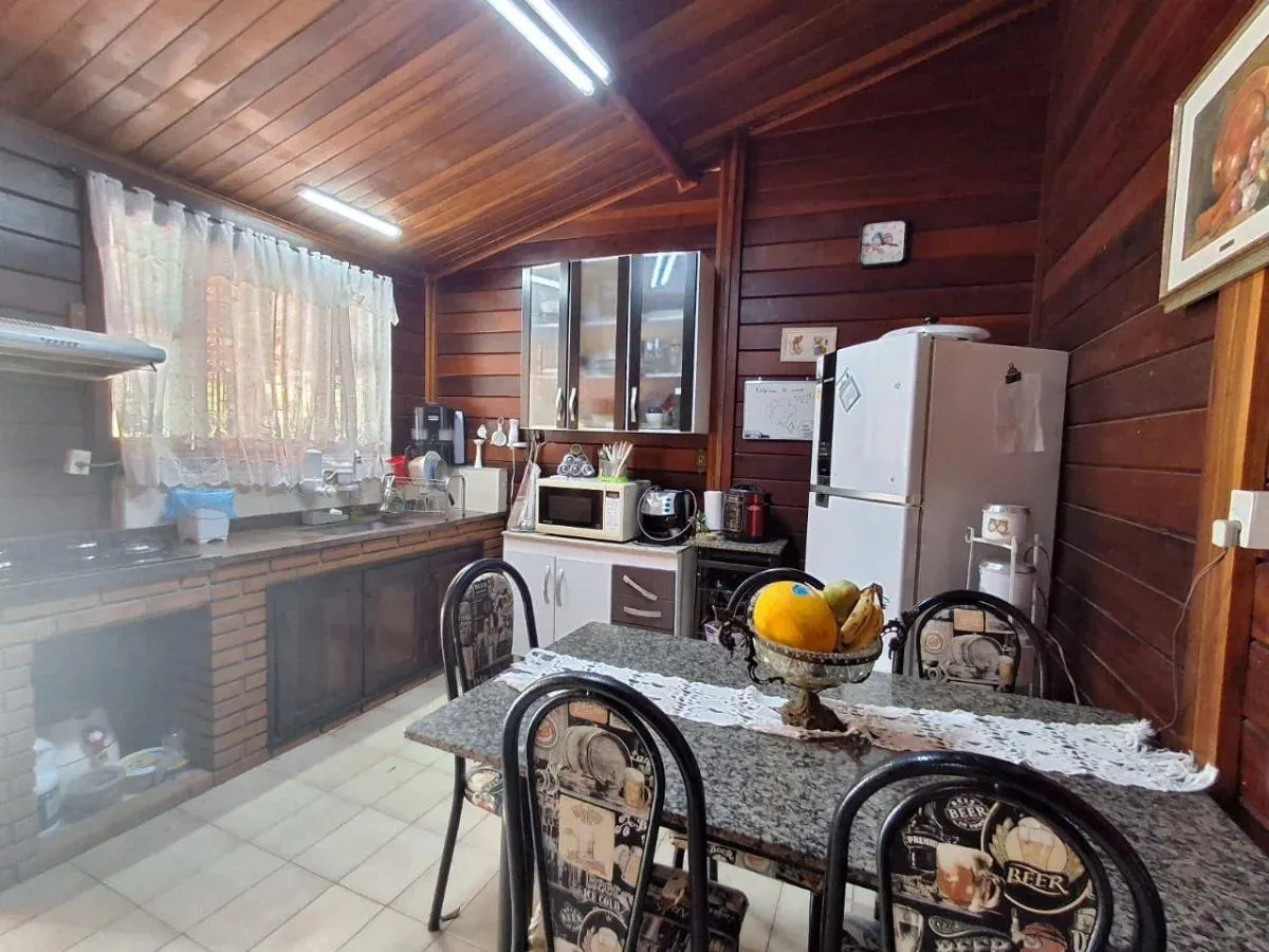 Imagem LINDA CASA EM CONDOMINIO EM SOCORRO - BAIRRO RECANTO DO BOSQUE COM 1.000M2 E PISCINA