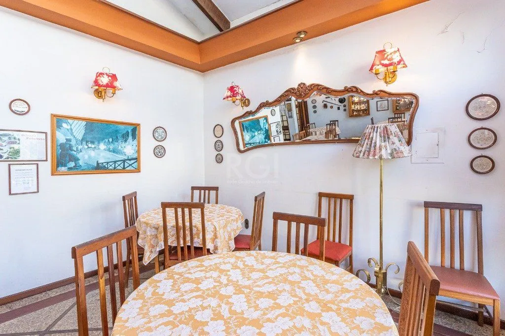 Imagem Casa para Venda - 272m², 3 dormitórios, 2 vagas - Santa Cecília