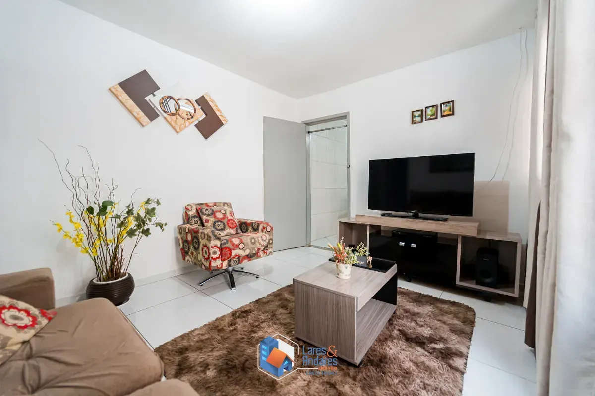 Imagem Casa para venda em Jardim Orly com 2 quartos, sendo 1 suíte, 97m²