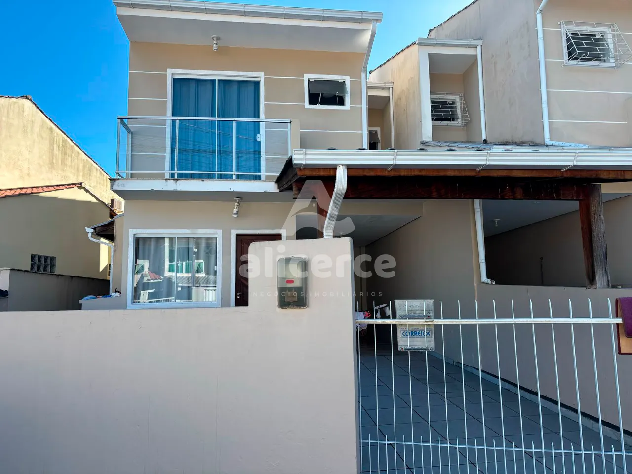 Imagem Sobrado à venda com 3 quartos 1 suíte, 78m² em Potecas São José