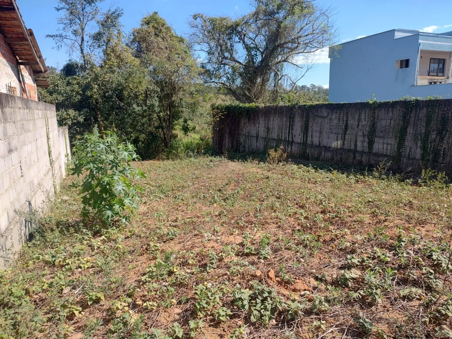 Imagem Terreno à venda 426.9M², Residencial Estoril, Taubaté - SP