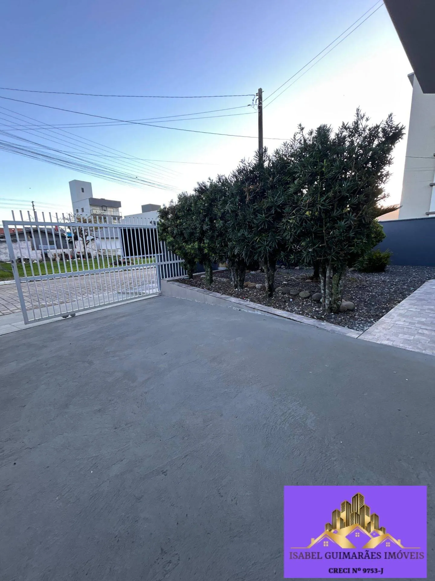 Foto do imóvel: Alugo Sobrado Semi Mobiliado, 03 Quartos, 03 Banheiros, Gravatá Navegantes