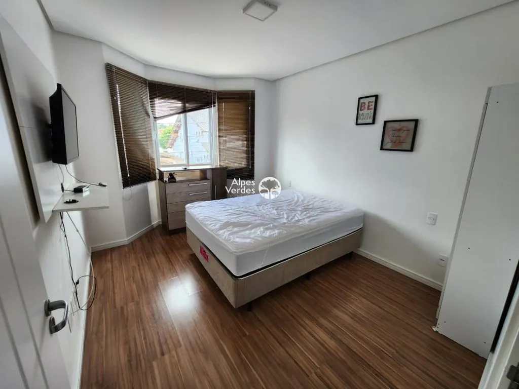 Imagem Vende-se apartamento no centro de Canela a 2 minutos da Catedral de Pedra