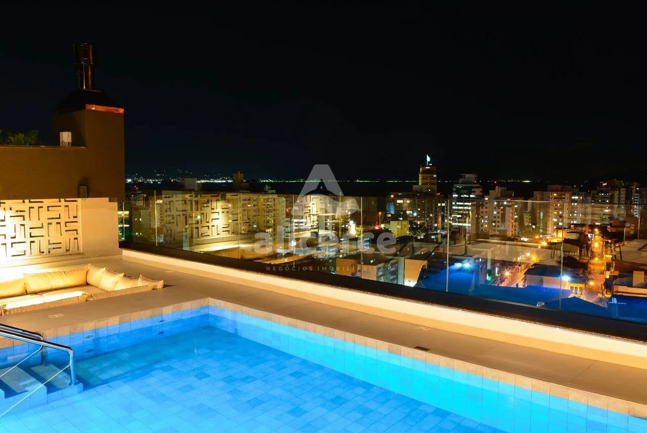 Imagem Apartamento à venda com 3 quartos 3 suítes, 109m² em Centro Florianópolis