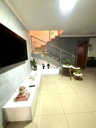 Imagem Sobrado à venda, 120 m² por R$ 700.000,00 - Condomínio Villas Atlântico - Goiânia/GO