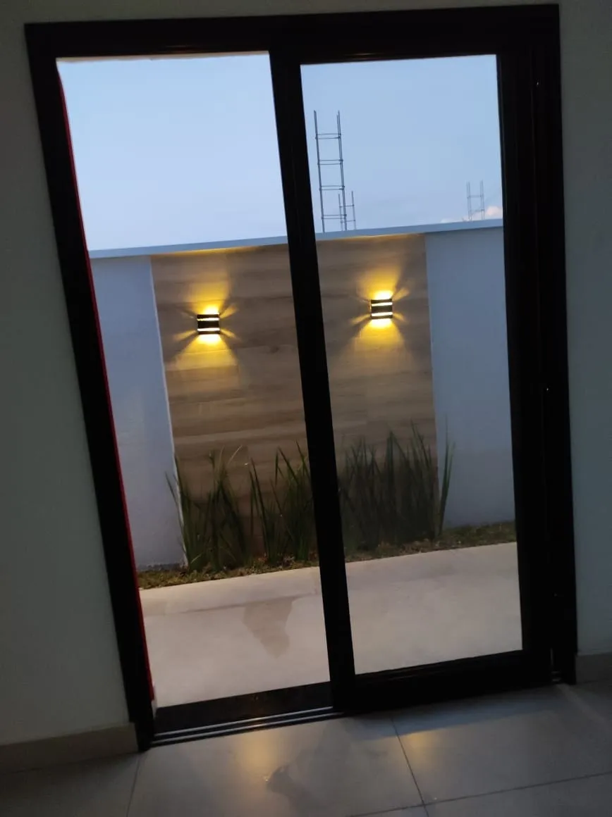 Imagem Casa à venda 3 Quartos, 1 Suite, 4 Vagas, 250M², Bairro do Grama, Caçapava - SP | Residencial Malibu