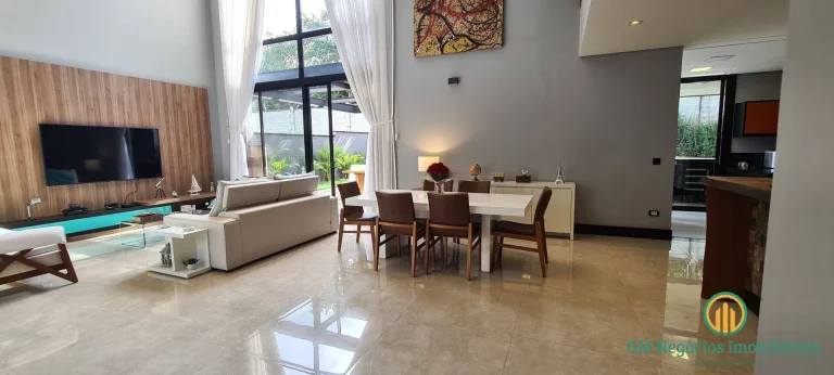 Imagem Casa em condomínio com 4 suítes - Alphaville Granja Viana