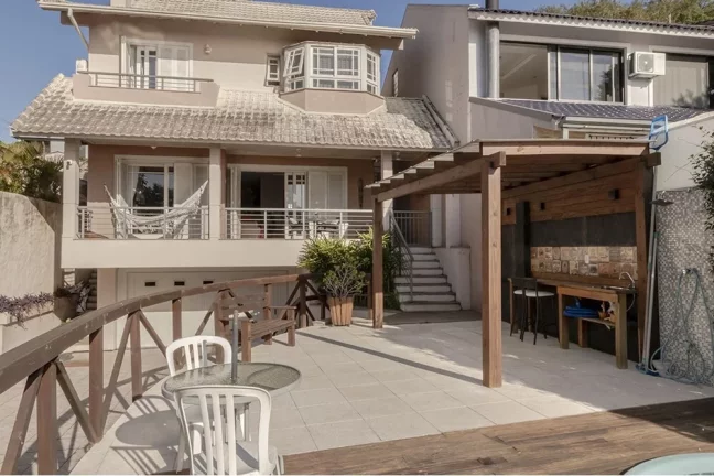 Imagem Casa para venda no bairro Espírito Santo em Porto Alegre