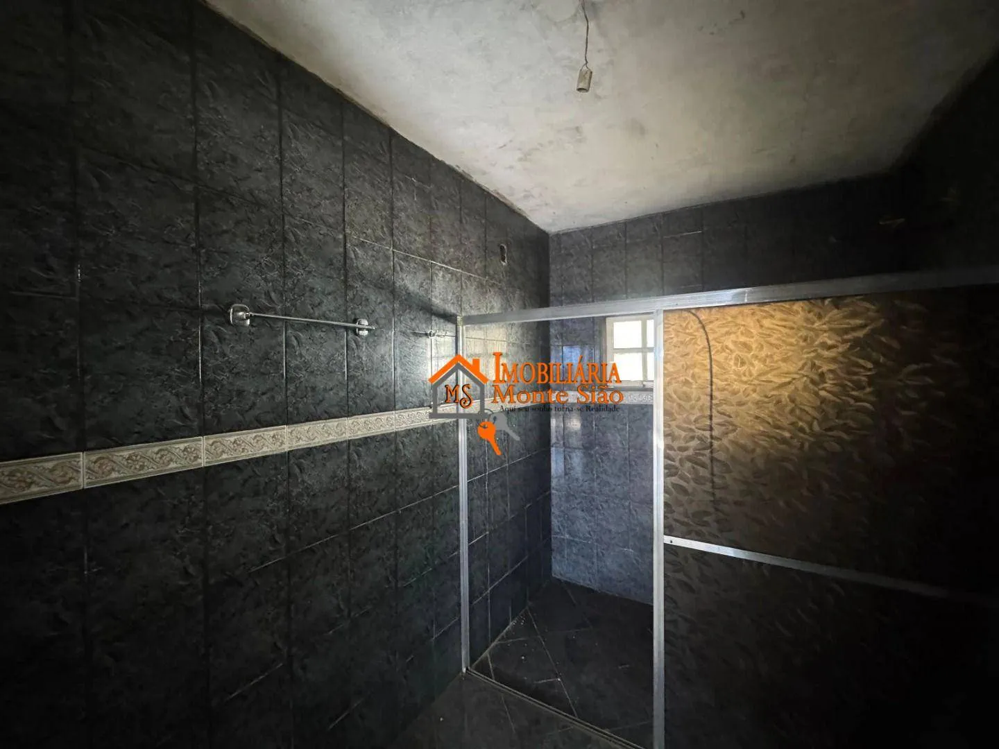 Imagem Casa com 2 dormitórios, 400 m² - venda por R$ 1.000.000,00 ou aluguel por R$ 2.142,00/mês - Cidade Soberana - Guarulhos/SP