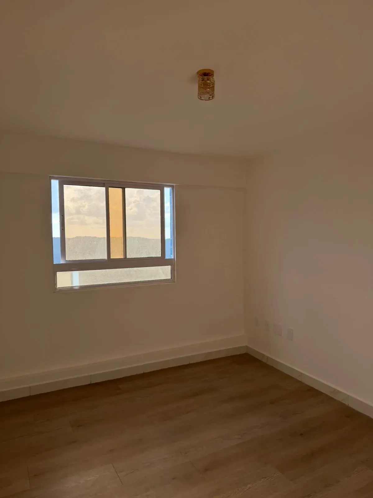 Imagem Apartamento com 2 Quartos para Alugar, 57 m² em  - 