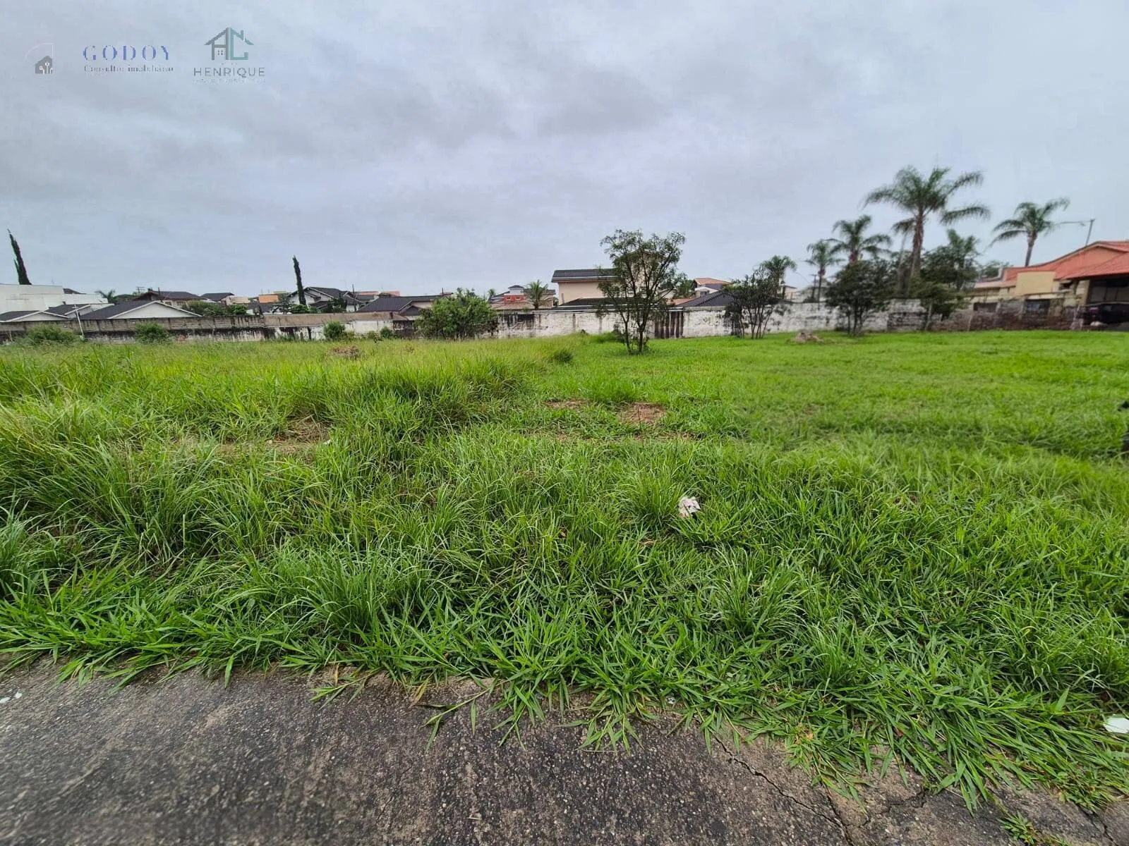 Imagem Área Comercial Estratégica com 1.700m² no Real Ville -Seu Projeto Comercial