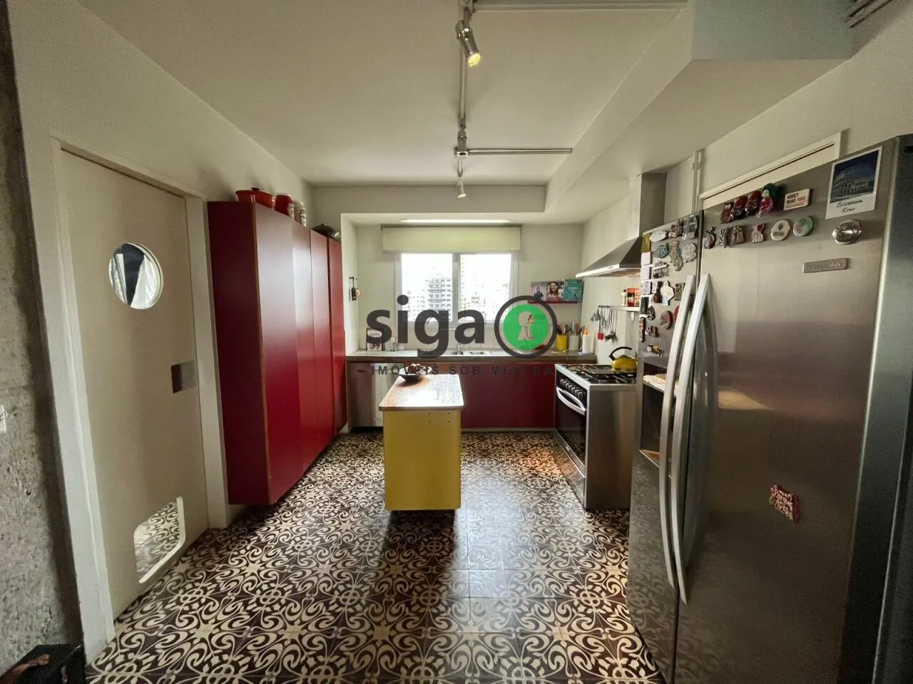 Imagem APARTAMENTO 233M² PARA VENDA E LOCACAO MOBILIADO COM 2 DORMITORIOS NO CAMPO BELO